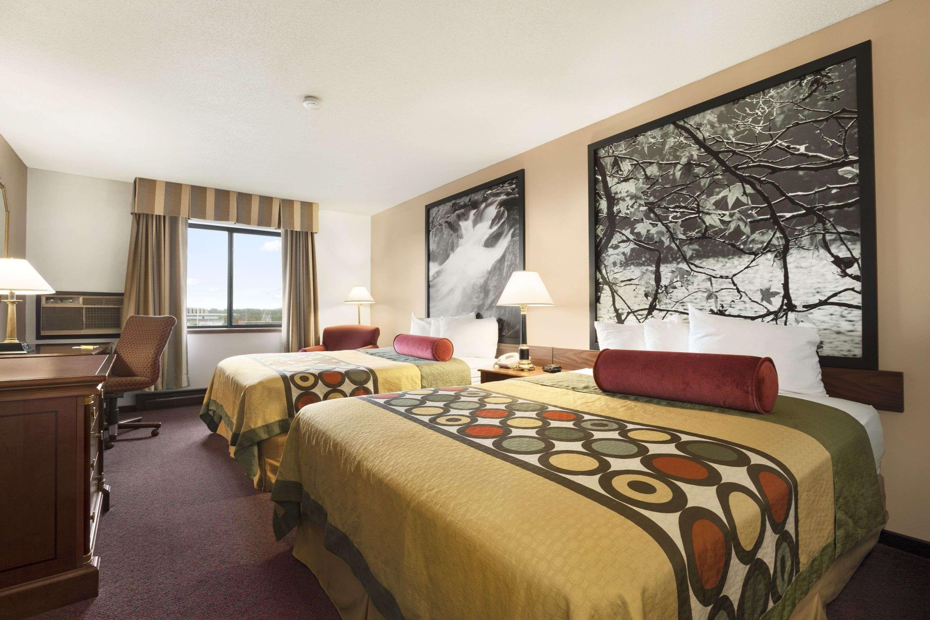 Hotel Super 8 By Wyndham Milwaukee Airport Exteriér fotografie